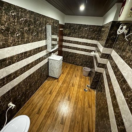 Hotel Walk Inn ฟารีดาบัด ภายนอก รูปภาพ